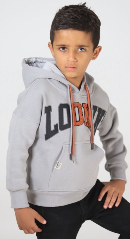 بلوزك ولادي جميلة❤️‍🔥